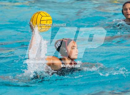 Thumbnail 2 in Woodrow Wilson vs San Clemente (Bill Barnett Holiday Cup) photogallery.