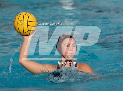 Thumbnail 3 in Woodrow Wilson vs San Clemente (Bill Barnett Holiday Cup) photogallery.