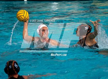Thumbnail 2 in Woodrow Wilson vs San Clemente (Bill Barnett Holiday Cup) photogallery.
