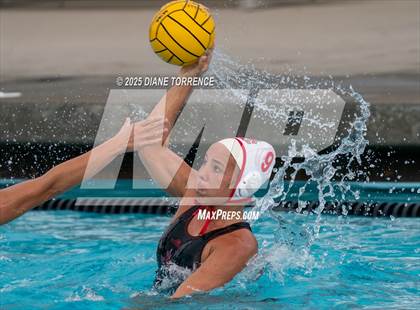 Thumbnail 3 in Woodrow Wilson vs San Clemente (Bill Barnett Holiday Cup) photogallery.