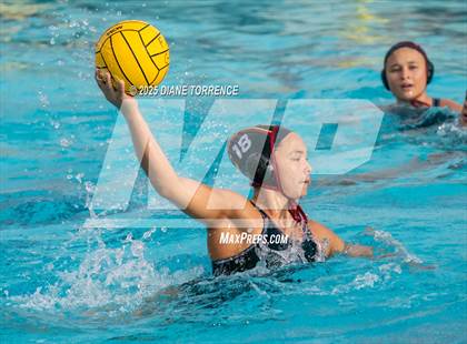 Thumbnail 1 in Woodrow Wilson vs San Clemente (Bill Barnett Holiday Cup) photogallery.
