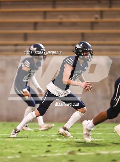 Thumbnail 2 in Tulare Union @ Clovis East photogallery.