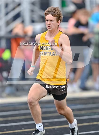 Thumbnail 1 in IHSAA Delta Sectionals (400 Meter)  photogallery.