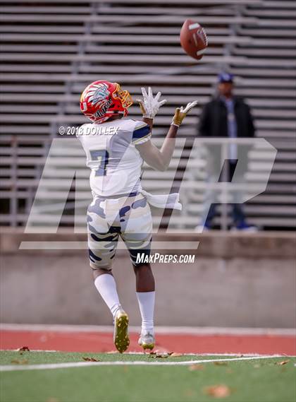 Thumbnail 3 in JPS Senior Football Classic (ALL-STARS) photogallery.