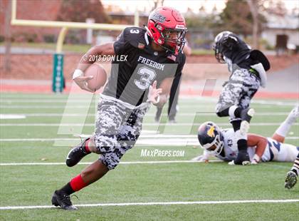 Thumbnail 3 in JPS Senior Football Classic (ALL-STARS) photogallery.