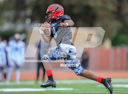 Thumbnail 2 in JPS Senior Football Classic (ALL-STARS) photogallery.