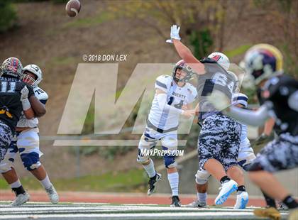 Thumbnail 1 in JPS Senior Football Classic (ALL-STARS) photogallery.