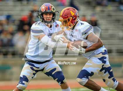 Thumbnail 3 in JPS Senior Football Classic (ALL-STARS) photogallery.
