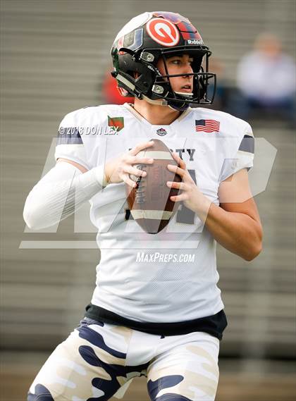 Thumbnail 3 in JPS Senior Football Classic (ALL-STARS) photogallery.