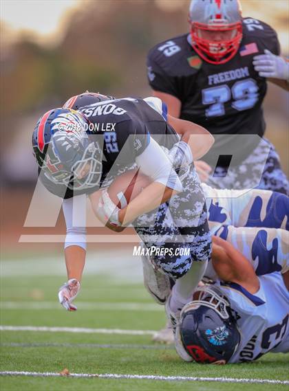 Thumbnail 3 in JPS Senior Football Classic (ALL-STARS) photogallery.