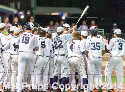 Thumbnail 2 in Dallas Jesuit vs. Plano East photogallery.