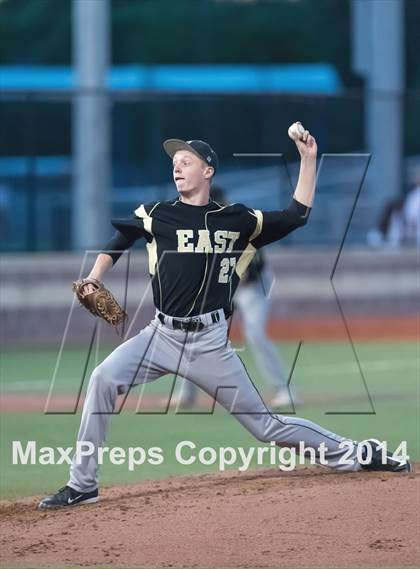 Thumbnail 1 in Dallas Jesuit vs. Plano East photogallery.