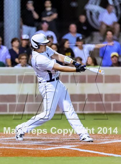 Thumbnail 3 in Dallas Jesuit vs. Plano East photogallery.