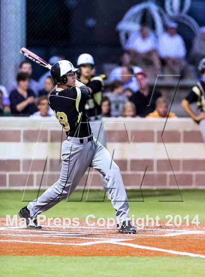 Thumbnail 2 in Dallas Jesuit vs. Plano East photogallery.