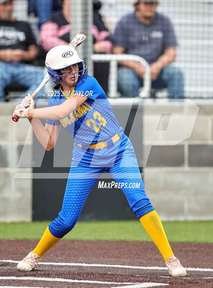 Thumbnail 3 in Huckabay @ Graford photogallery.