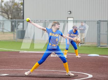 Thumbnail 3 in Huckabay @ Graford photogallery.