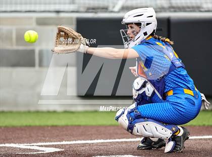 Thumbnail 1 in Huckabay @ Graford photogallery.