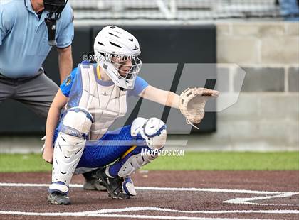 Thumbnail 3 in Huckabay @ Graford photogallery.