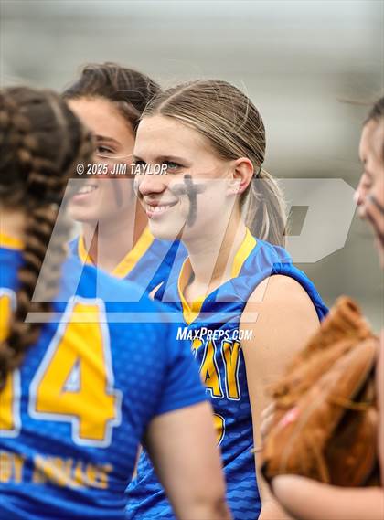 Thumbnail 3 in Huckabay @ Graford photogallery.