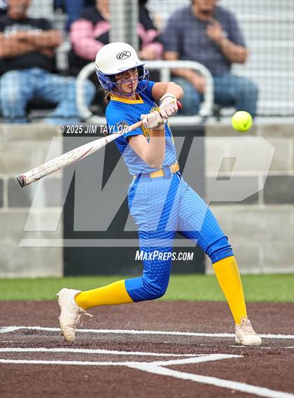 Thumbnail 3 in Huckabay @ Graford photogallery.