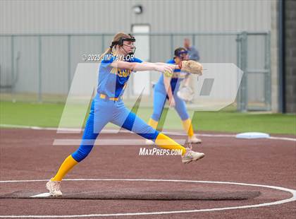 Thumbnail 2 in Huckabay @ Graford photogallery.