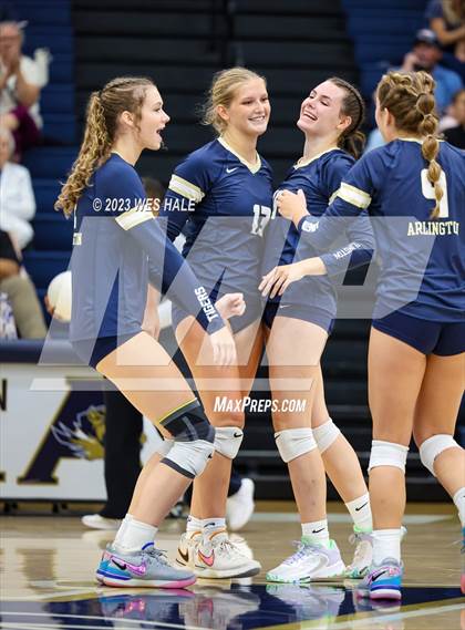 Thumbnail 1 in St. George's @ Arlington photogallery.