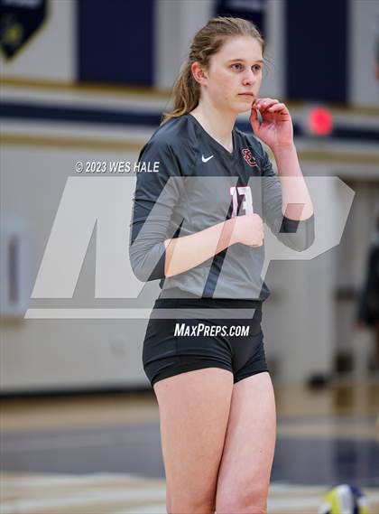 Thumbnail 3 in St. George's @ Arlington photogallery.