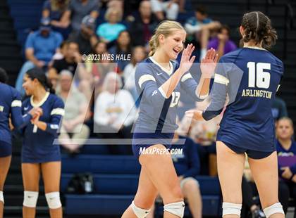 Thumbnail 1 in St. George's @ Arlington photogallery.