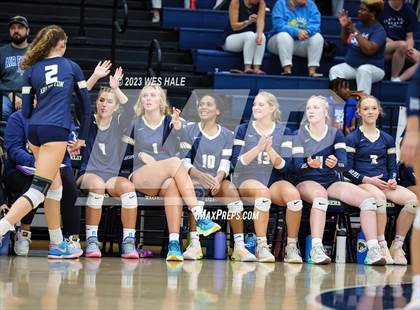 Thumbnail 3 in St. George's @ Arlington photogallery.