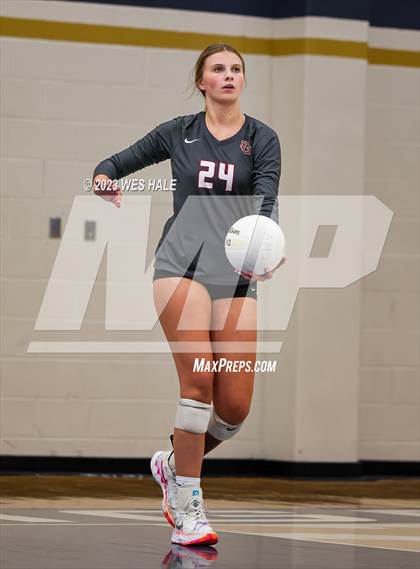 Thumbnail 3 in St. George's @ Arlington photogallery.