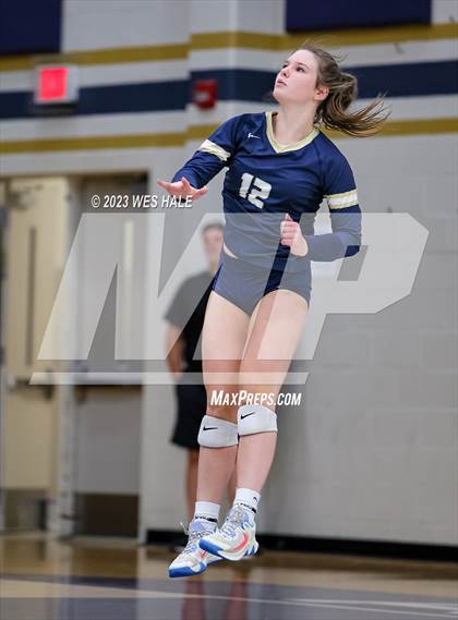 Thumbnail 2 in St. George's @ Arlington photogallery.