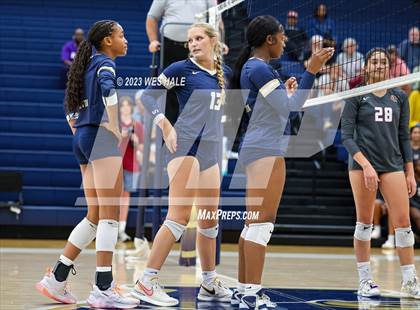 Thumbnail 2 in St. George's @ Arlington photogallery.