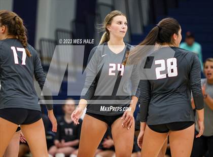 Thumbnail 3 in St. George's @ Arlington photogallery.