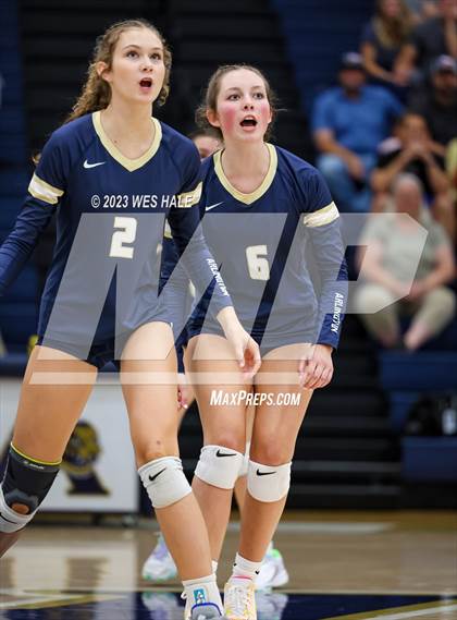 Thumbnail 1 in St. George's @ Arlington photogallery.