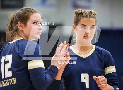 Thumbnail 2 in St. George's @ Arlington photogallery.