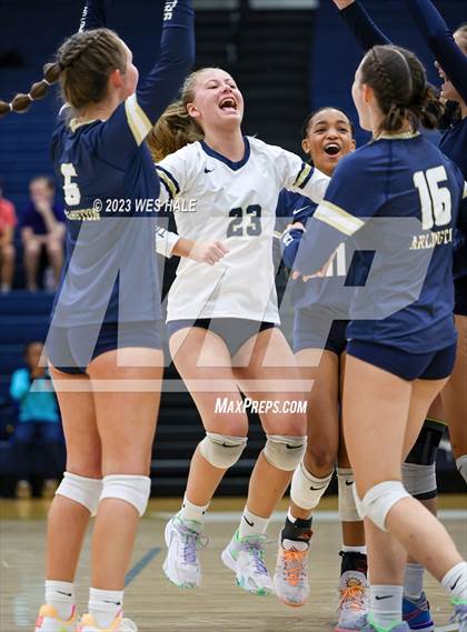 Thumbnail 1 in St. George's @ Arlington photogallery.