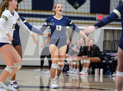 Thumbnail 3 in St. George's @ Arlington photogallery.