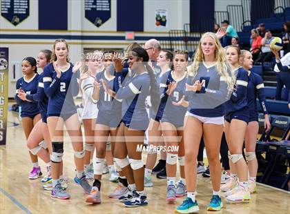 Thumbnail 2 in St. George's @ Arlington photogallery.