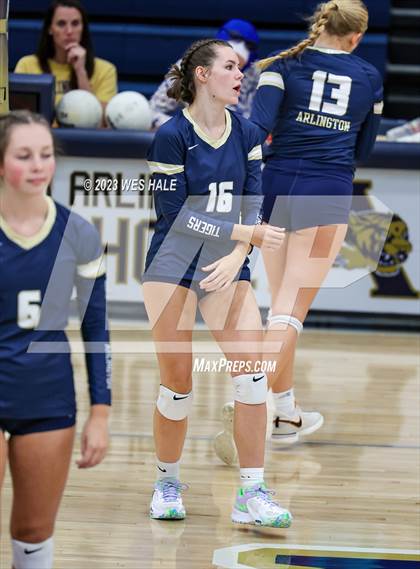 Thumbnail 2 in St. George's @ Arlington photogallery.