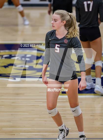 Thumbnail 1 in St. George's @ Arlington photogallery.