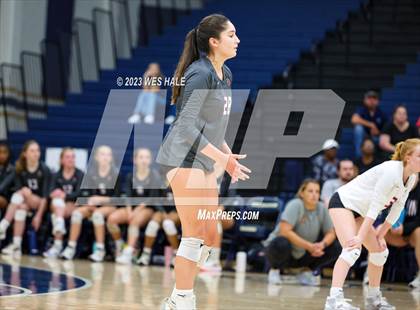 Thumbnail 3 in St. George's @ Arlington photogallery.