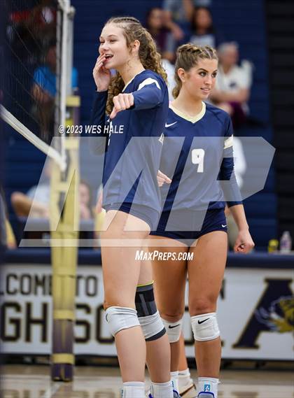 Thumbnail 2 in St. George's @ Arlington photogallery.