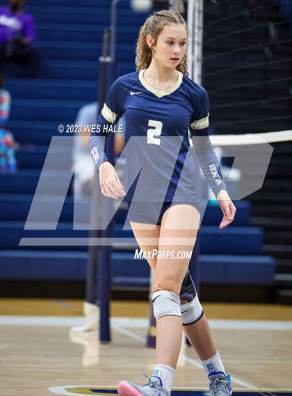 Thumbnail 3 in St. George's @ Arlington photogallery.