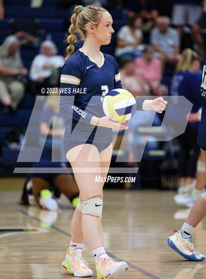 Thumbnail 1 in St. George's @ Arlington photogallery.