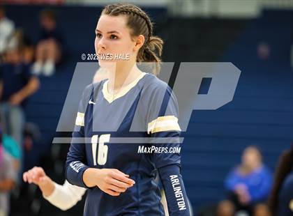 Thumbnail 1 in St. George's @ Arlington photogallery.