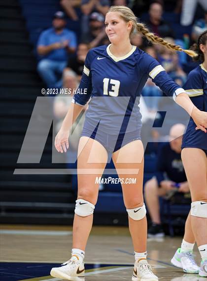 Thumbnail 2 in St. George's @ Arlington photogallery.