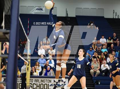 Thumbnail 1 in St. George's @ Arlington photogallery.