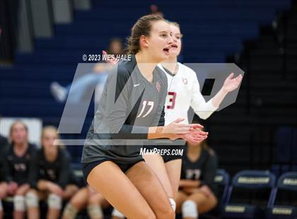 Thumbnail 2 in St. George's @ Arlington photogallery.