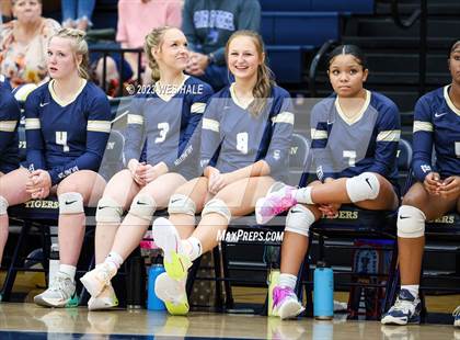 Thumbnail 3 in St. George's @ Arlington photogallery.