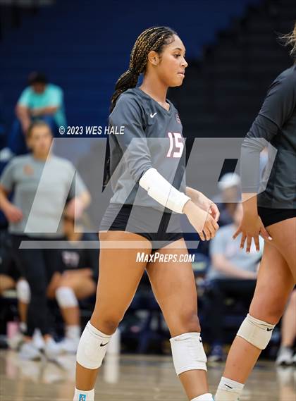 Thumbnail 1 in St. George's @ Arlington photogallery.